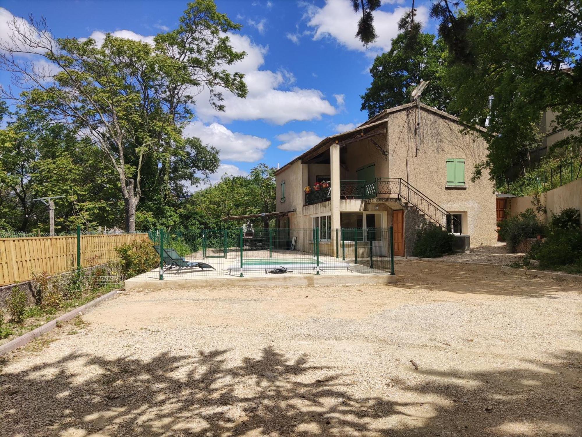 Maison Confortable A Ansouis Dans Le Luberon Екстер'єр фото